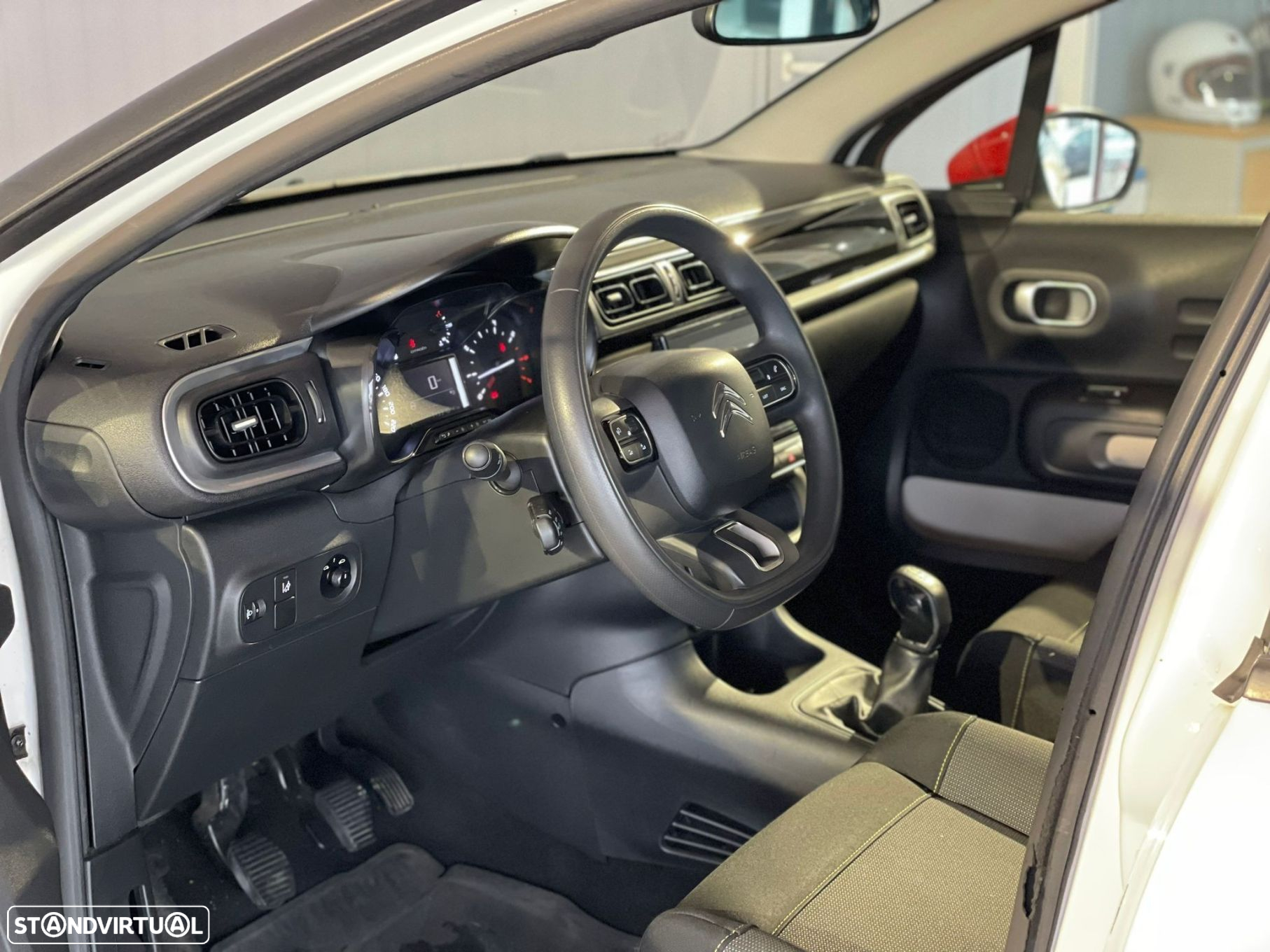 Citroën C3 1.2 PureTech Feel - 21