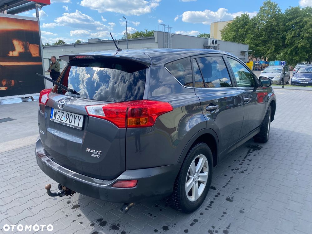 Toyota RAV4 2.2 D-4D Sol - 3