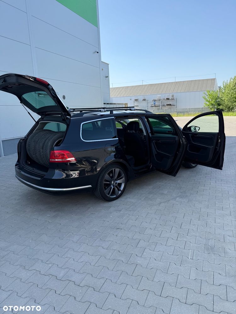 Volkswagen Passat 2.0 TDI Highline - 13