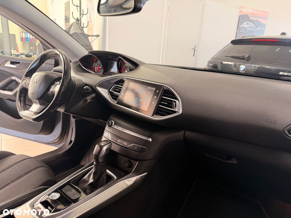 Peugeot 308 - 26