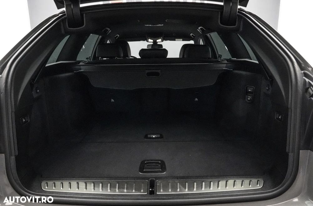 BMW Seria 5 518d AT MHEV - 27