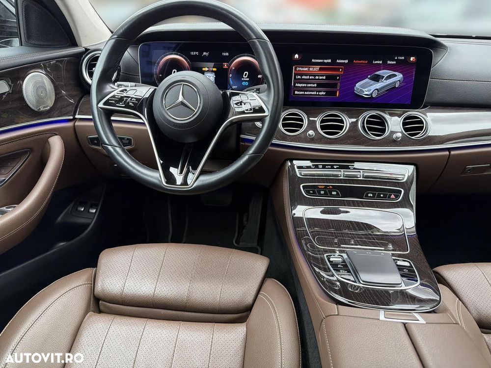 Mercedes-Benz E 300 4MATIC Aut. - 14