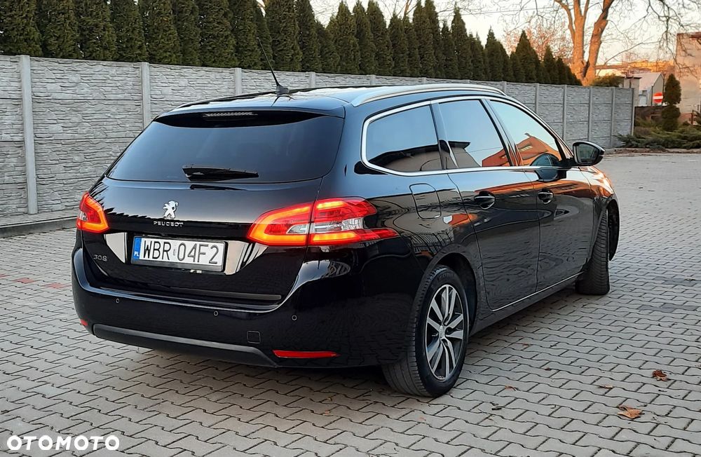 Peugeot 308 1.5 BlueHDi Allure S&S - 8