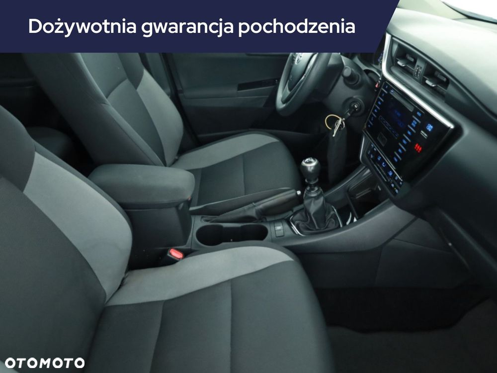 Toyota Auris - 9