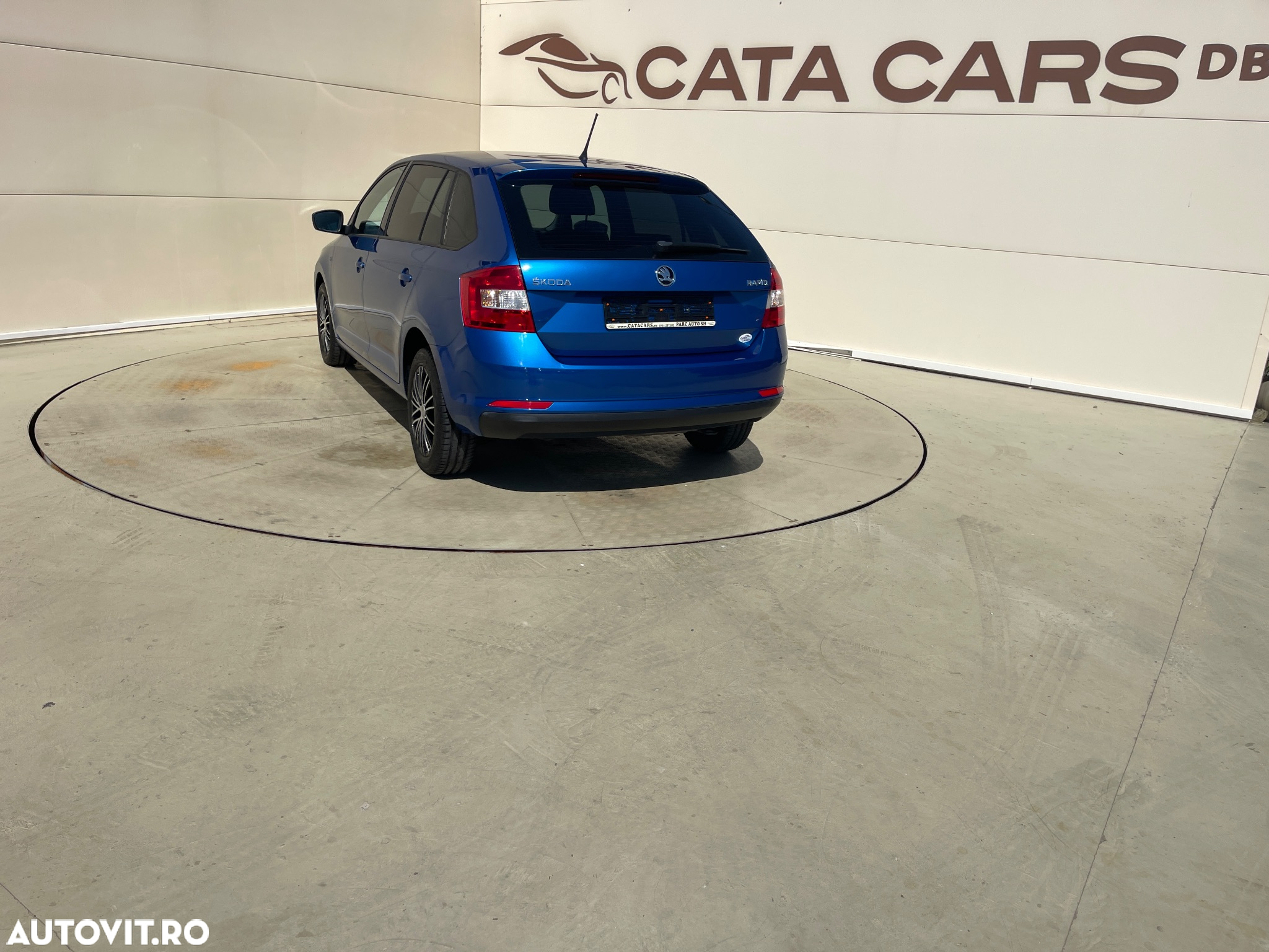 Skoda RAPID 1.6 TDI DSG Ambition - 11