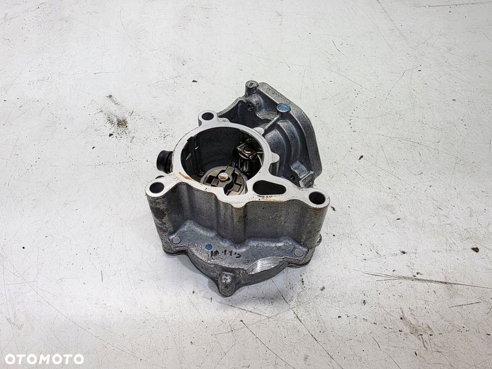 POMPA VACUM OBUDOWA AUDI A4 B9 A5 Q5 FY 1.8 2.0 TFSI 06K145100BB - 1