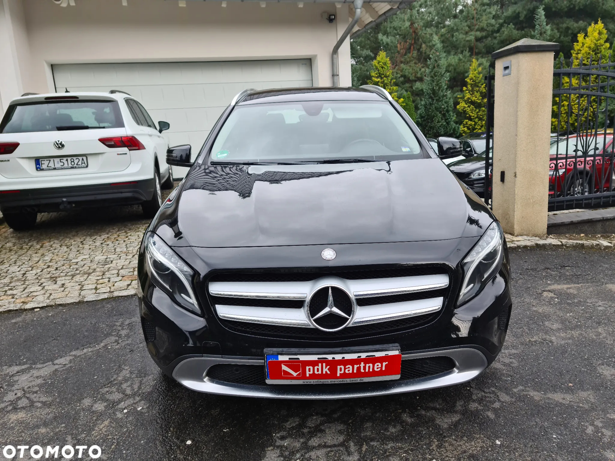 Mercedes-Benz GLA - 4