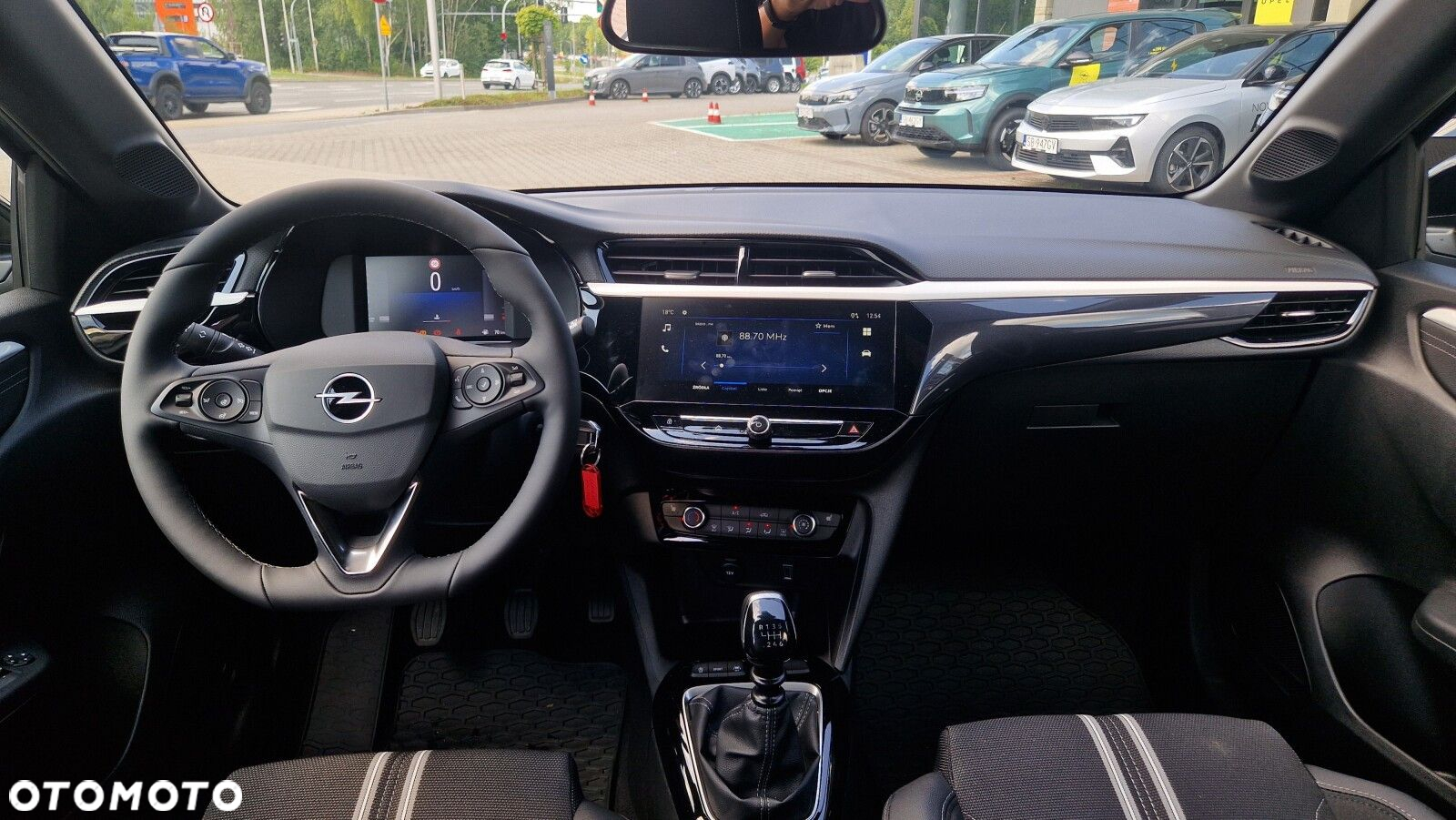 Opel Corsa 1.2 GS S&S - 19