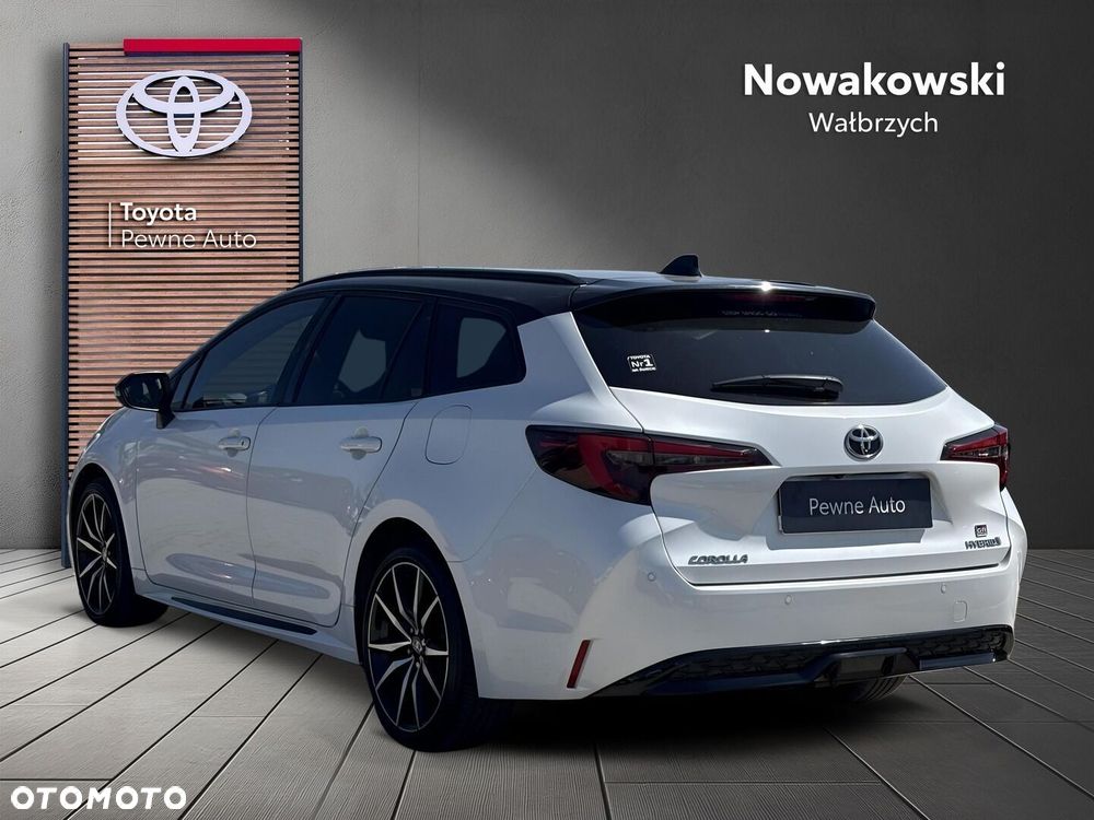 Toyota Corolla 2.0 Hybrid GR Sport Dynamic - 3