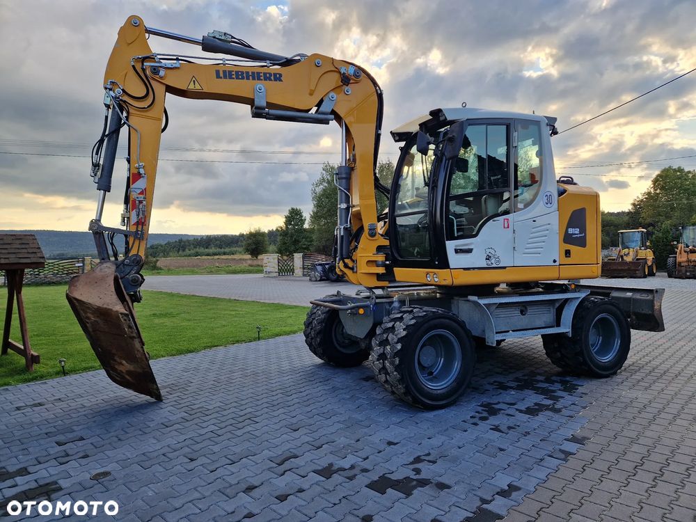 Liebherr A912 - 1