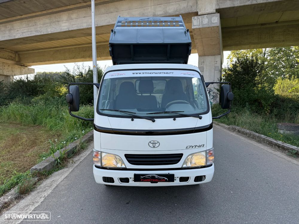 Toyota Dyna M 35.25 3.0 D4D Basculante - 4