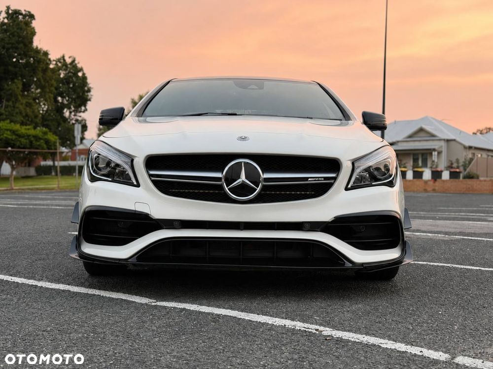 Mercedes-Benz CLA AMG 45 4Matic AMG Speedshift DCT 7G - 3