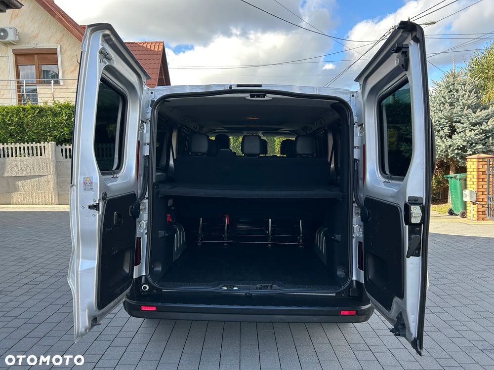 Renault Trafic Grand 2.0 dCi - 12