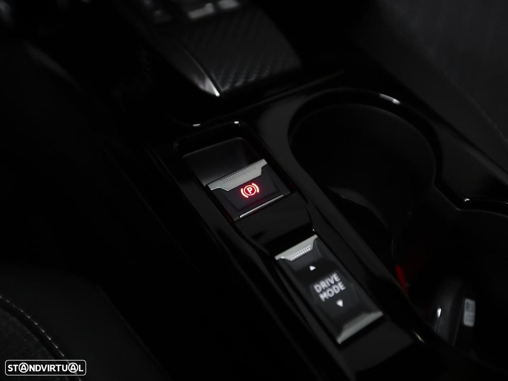 Peugeot 2008 1.2 PureTech Allure EAT8 - 27