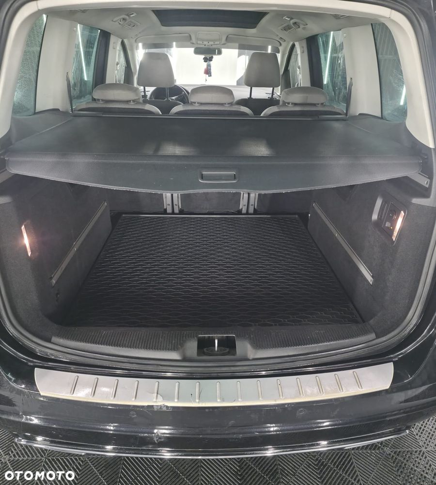 Volkswagen Sharan 2.0 TDI Comfortline DSG - 12