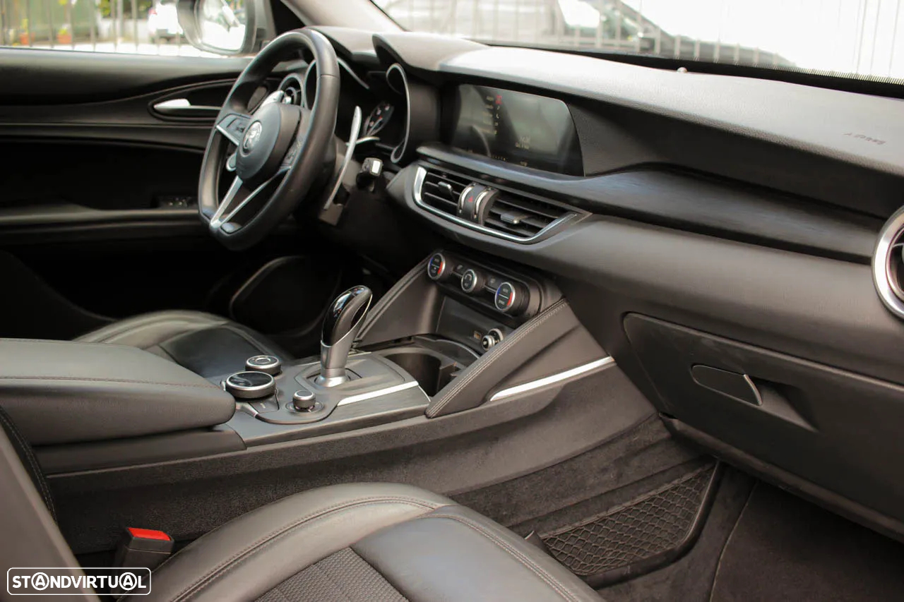 Alfa Romeo Stelvio 2.2 D Super AT8 - 6