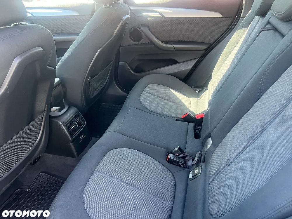 BMW X1 sDrive16d - 25