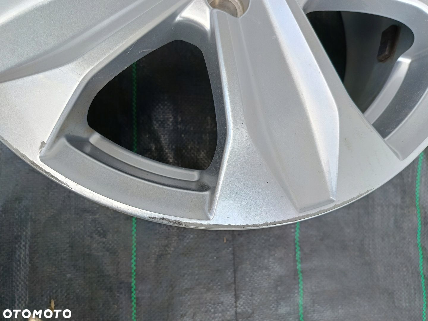FELGA ALUMINIOWA DACIA OE 6.5x16 ET45 4X100 403009186R - 7
