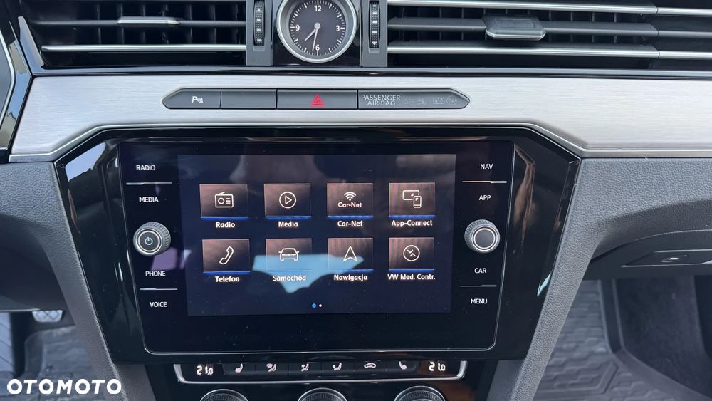 Volkswagen Passat 1.8 TSI BMT Highline - 34