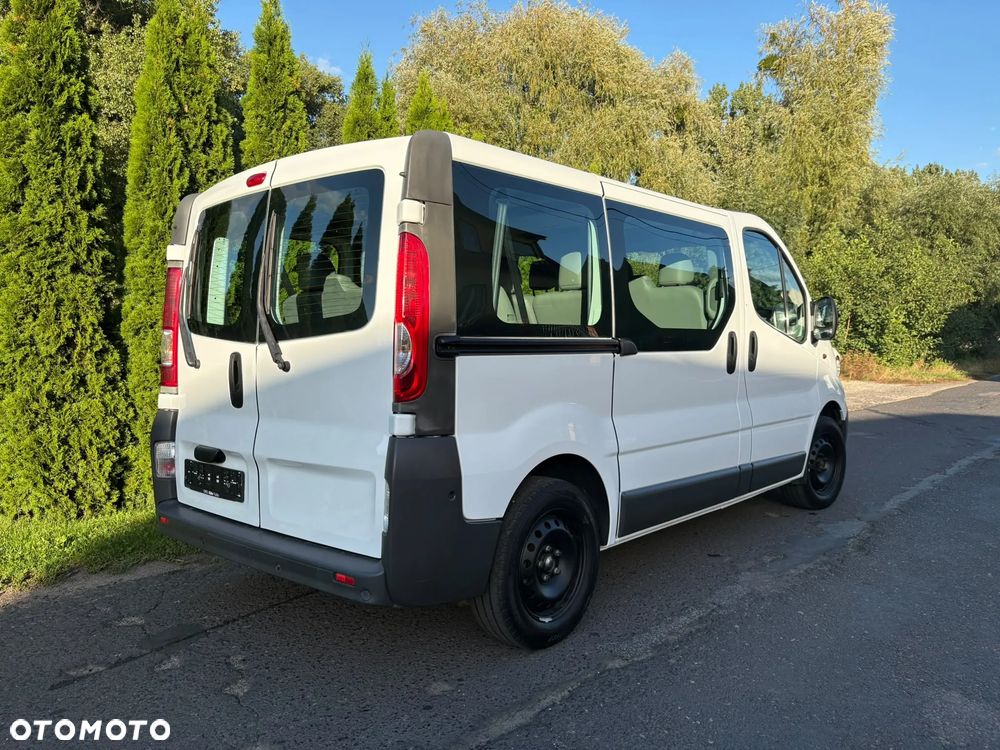 Opel Vivaro L1H1 2.7t - 11