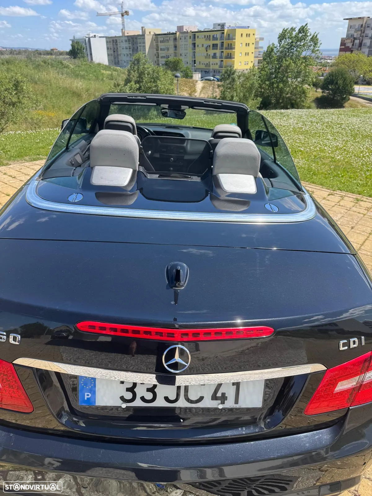 Mercedes-Benz E 250 CDi Elegance BlueEfficiency Auto - 38