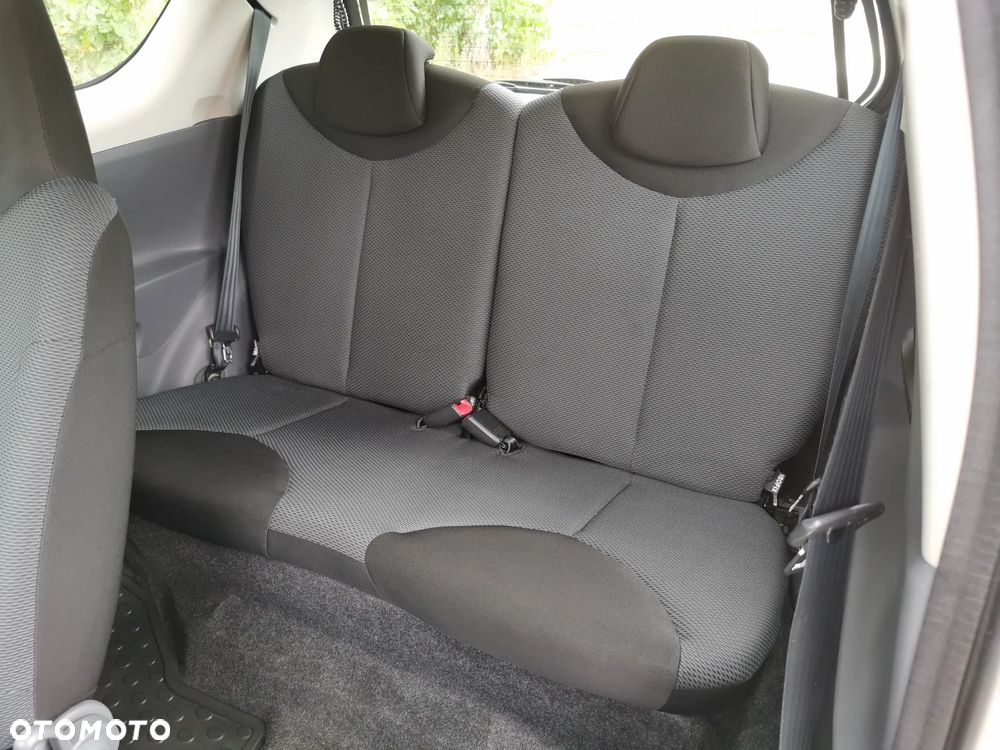 Toyota Aygo Cool&Go - 11