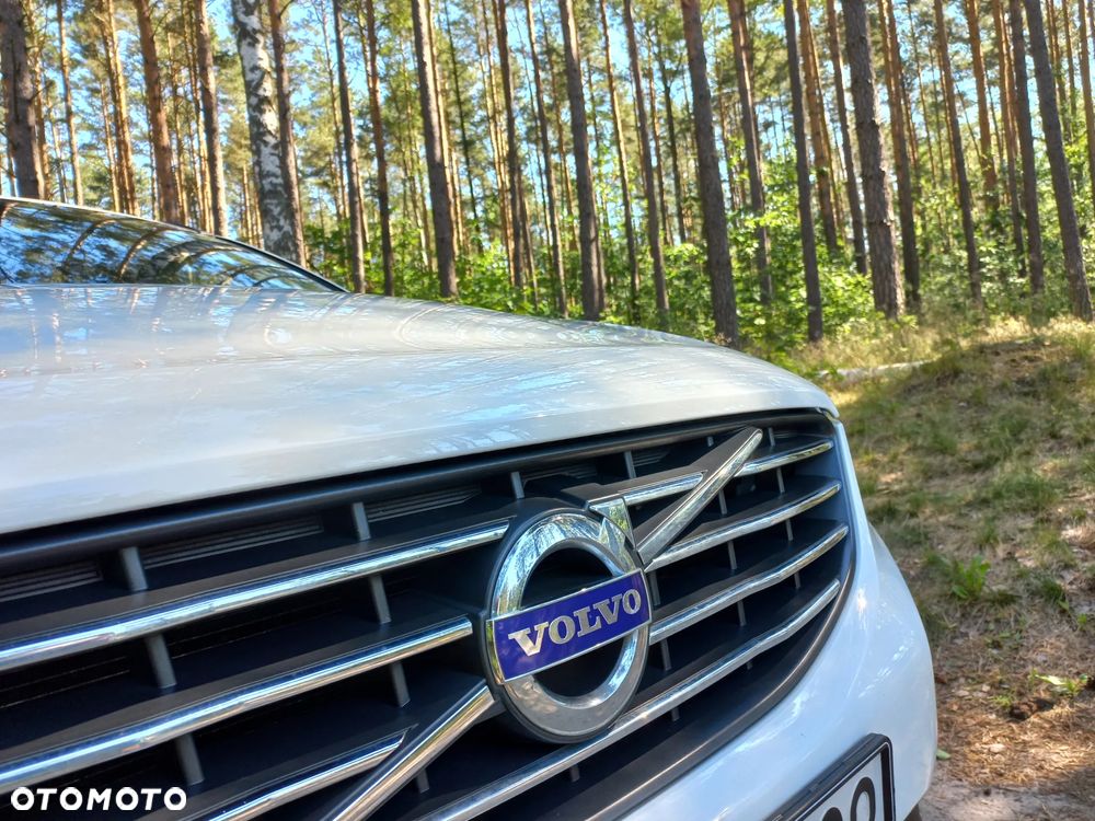 Volvo XC 60 D4 Momentum - 3