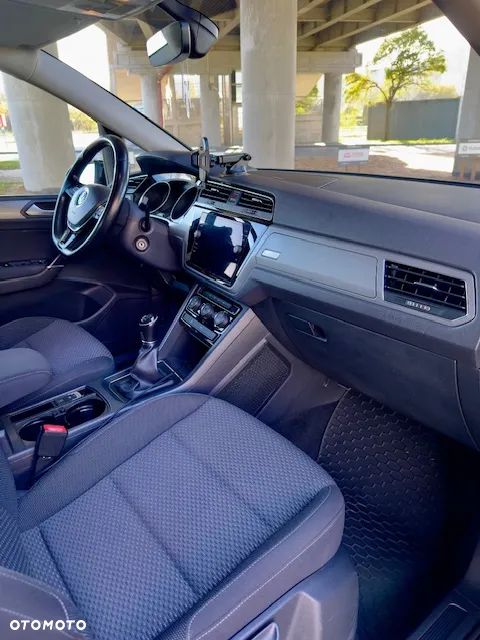 Volkswagen Touran 1.4 TSI BMT Comfortline - 10