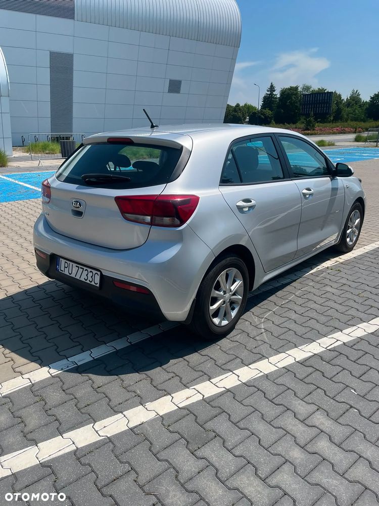 Kia Rio 1.2 Edition 7 - 12
