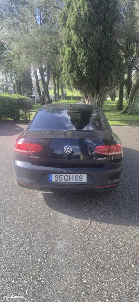 VW Passat 1.6 TDI (BlueMotion ) Comfortline - 4