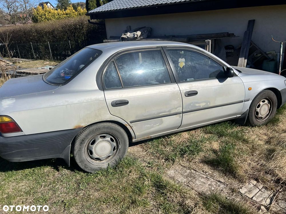 Toyota Corolla - 4