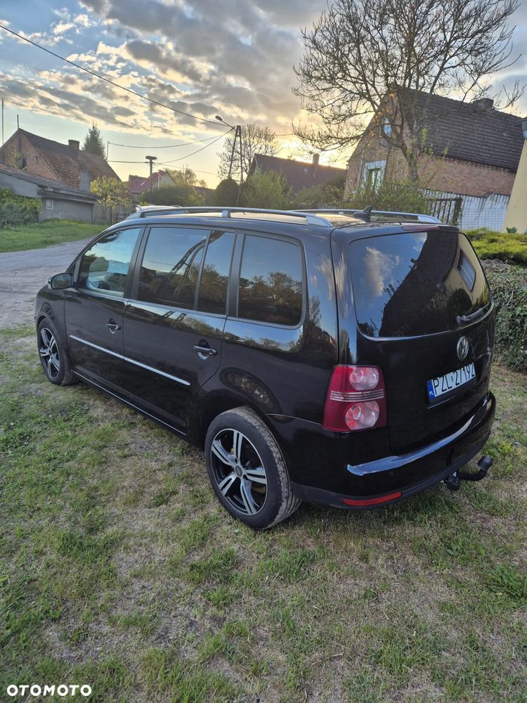 Volkswagen Touran 2.0 TDI DPF Goal - 2