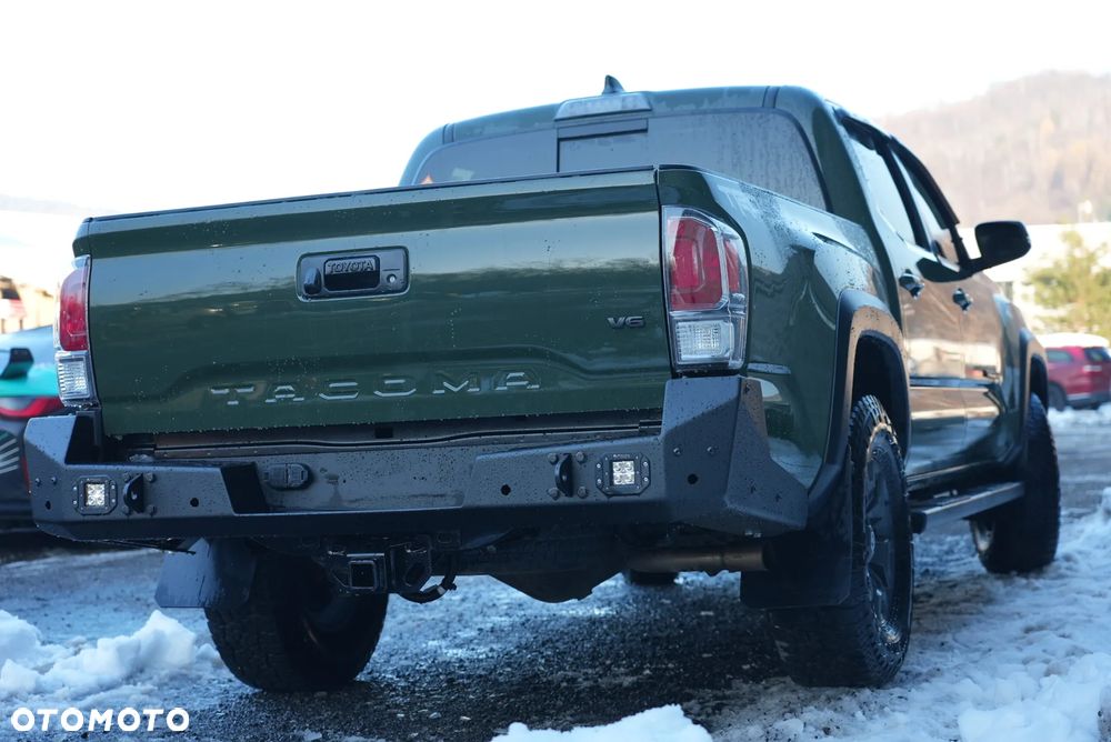 Toyota Tacoma - 3