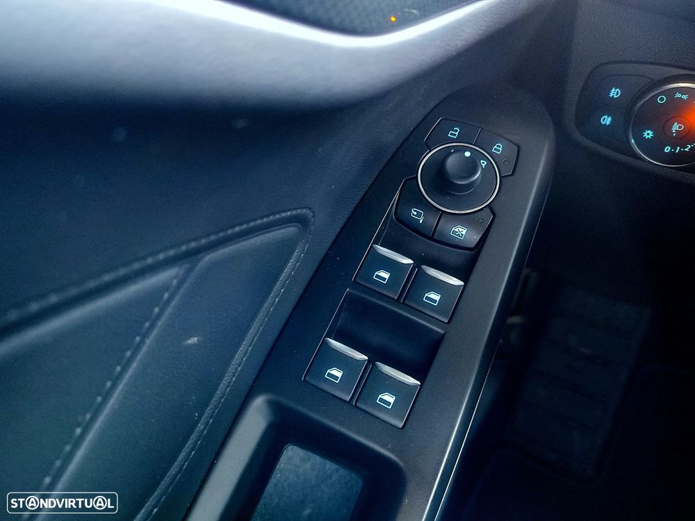 Ford Focus SW 1.0 EcoBoost MHEV ST-Line Aut. - 25