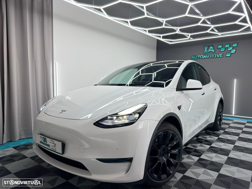 Tesla Model Y Long Range Dual Motor AWD - 1