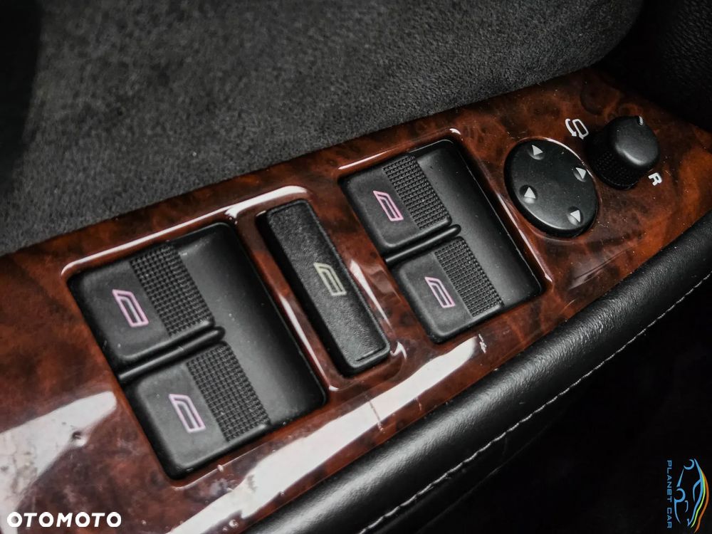 Audi A8 W12 quattro - 31