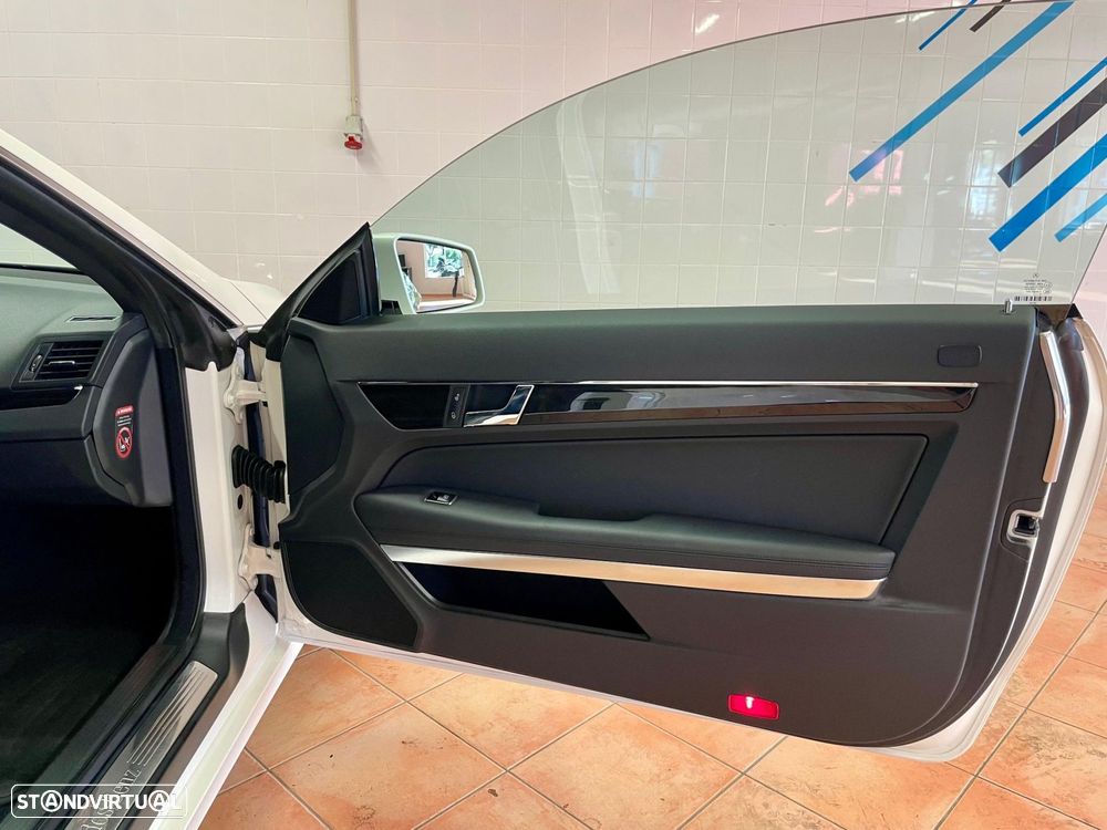 Mercedes-Benz E 200 CGi Elegance BlueEfficiency - 35