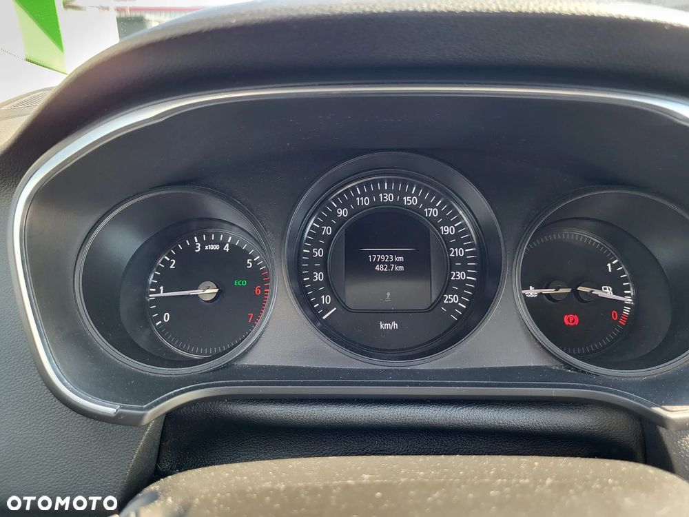 Renault Megane 1.6 SCe Zen - 13