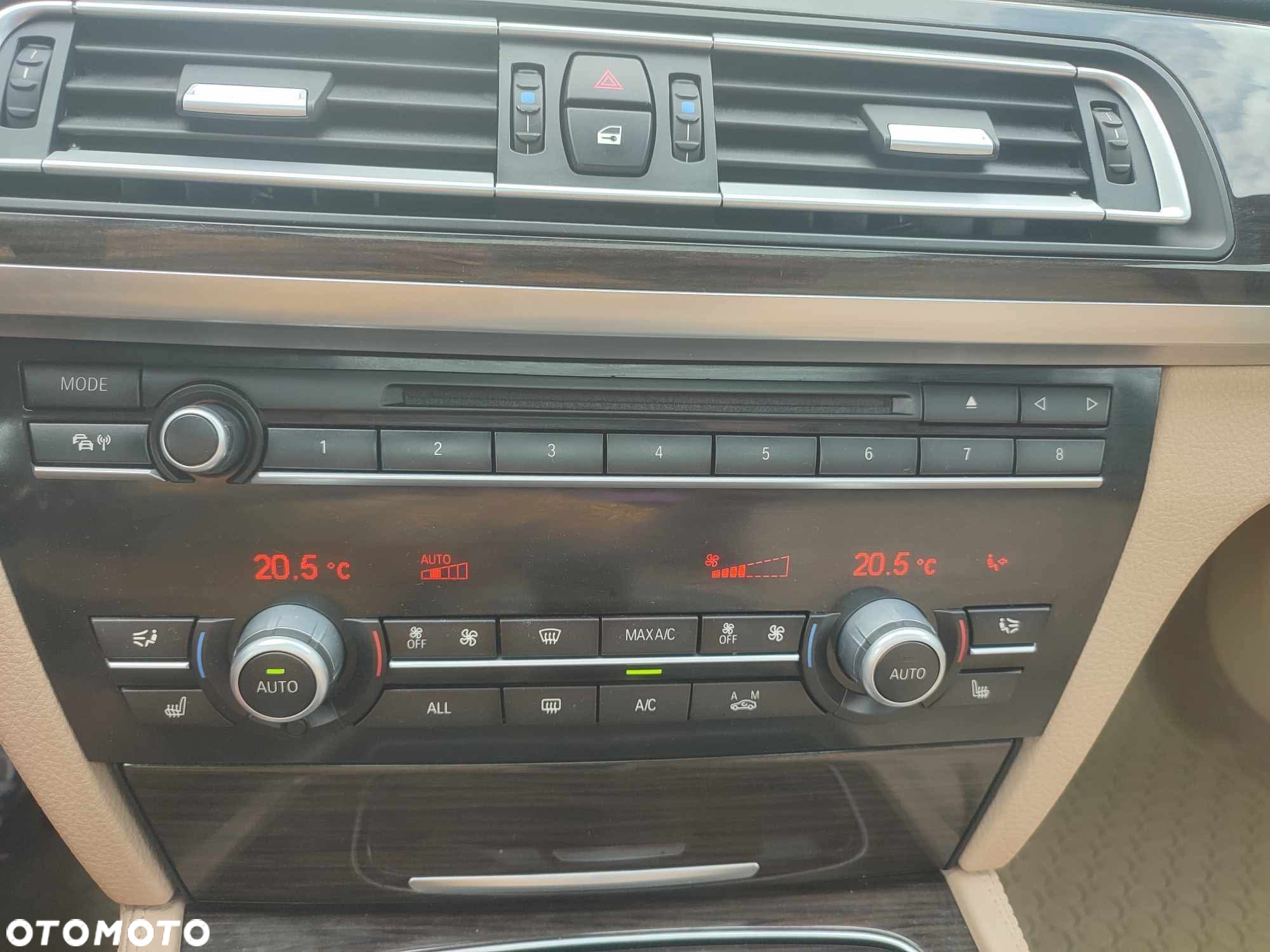 BMW Seria 7 730d xDrive - 36