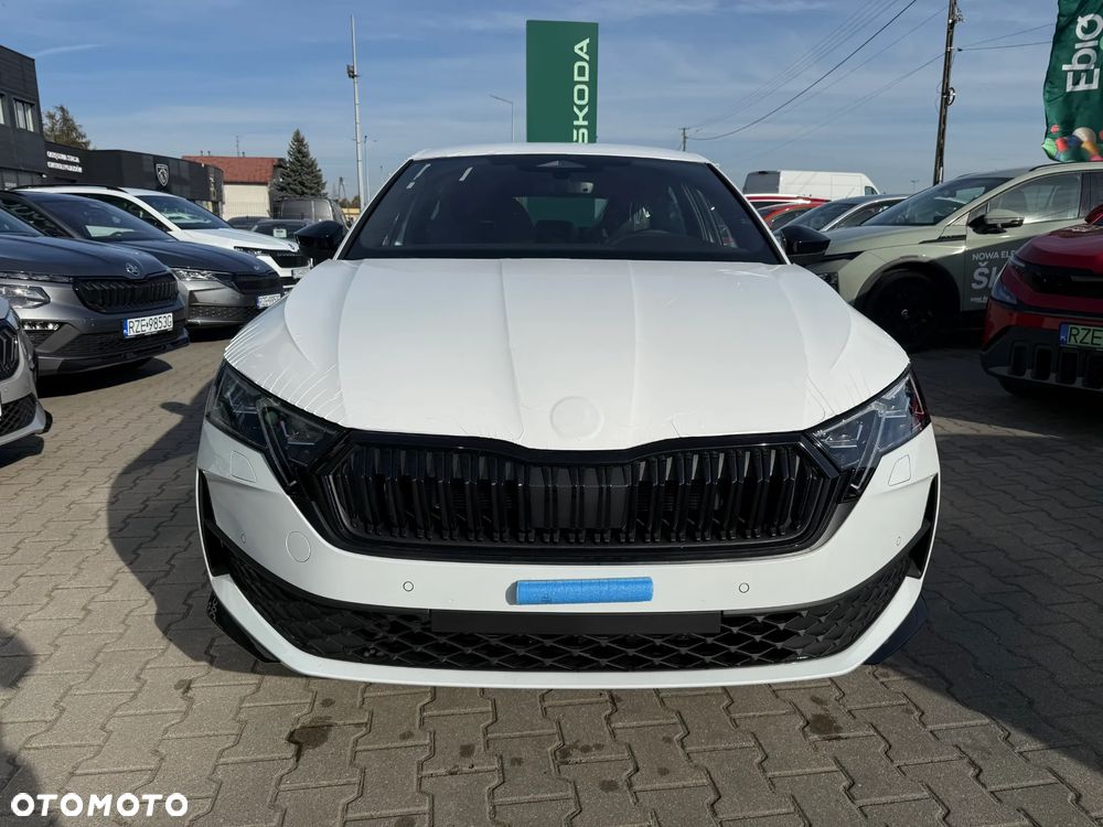 Skoda Octavia 2.0 TDI Sportline DSG - 2