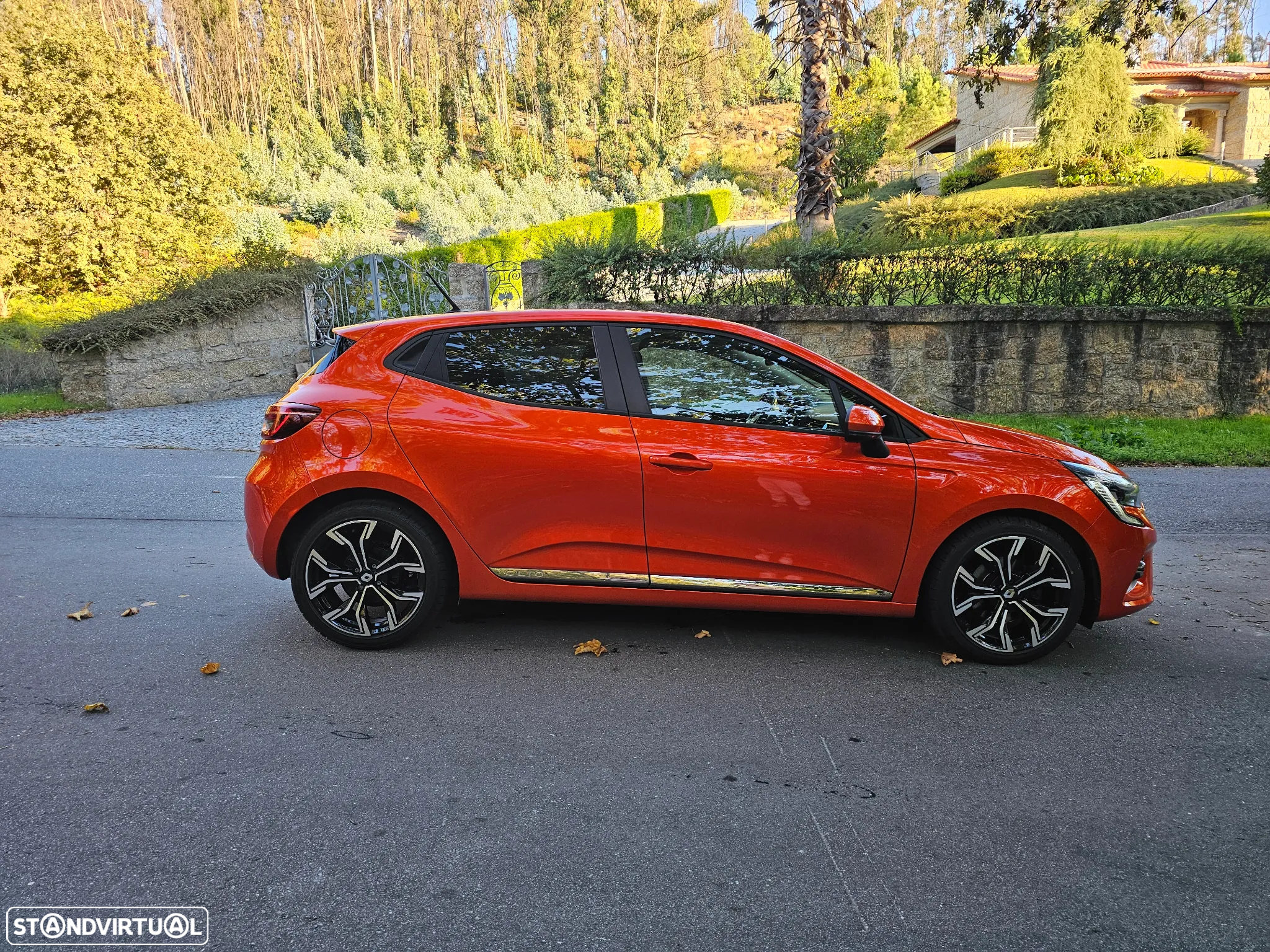 Renault Clio 1.5 Blue dCi Intens - 2