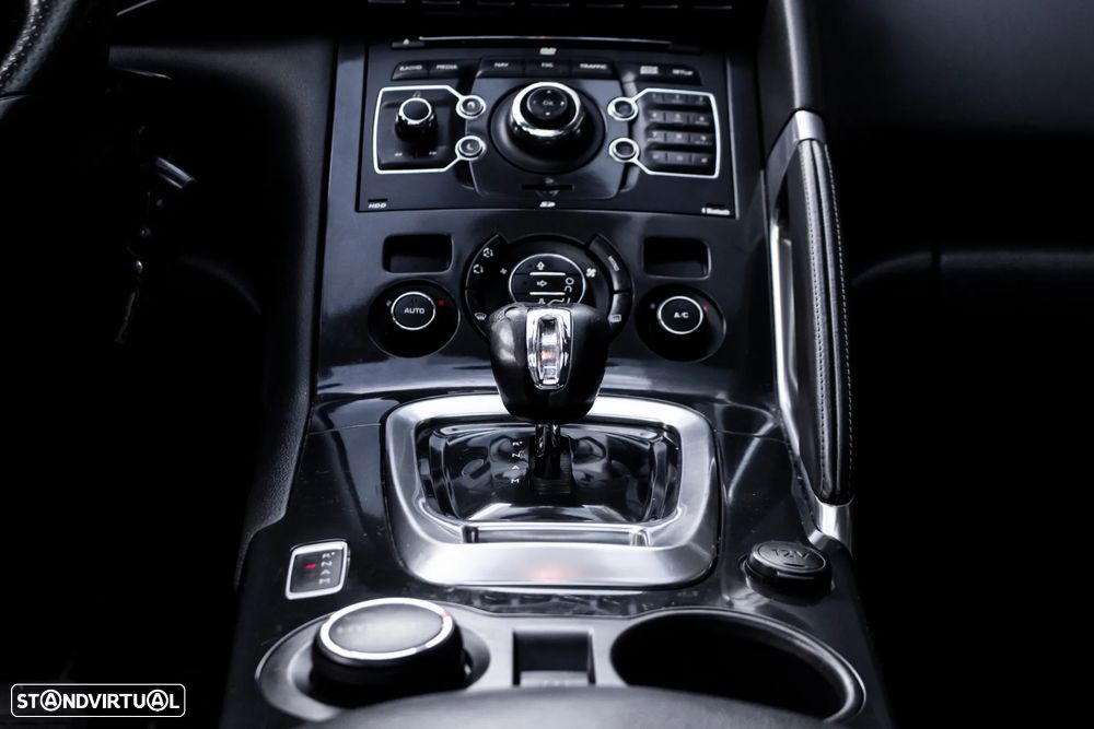 Peugeot 3008 2.0 HDi Hybrid4 - 37