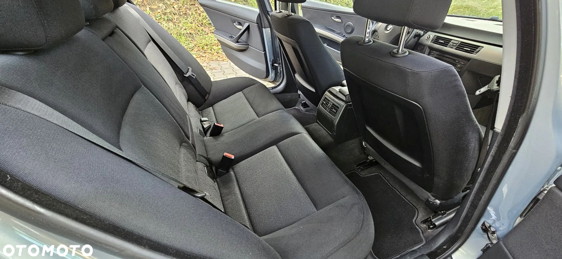 BMW Seria 3 318i - 14