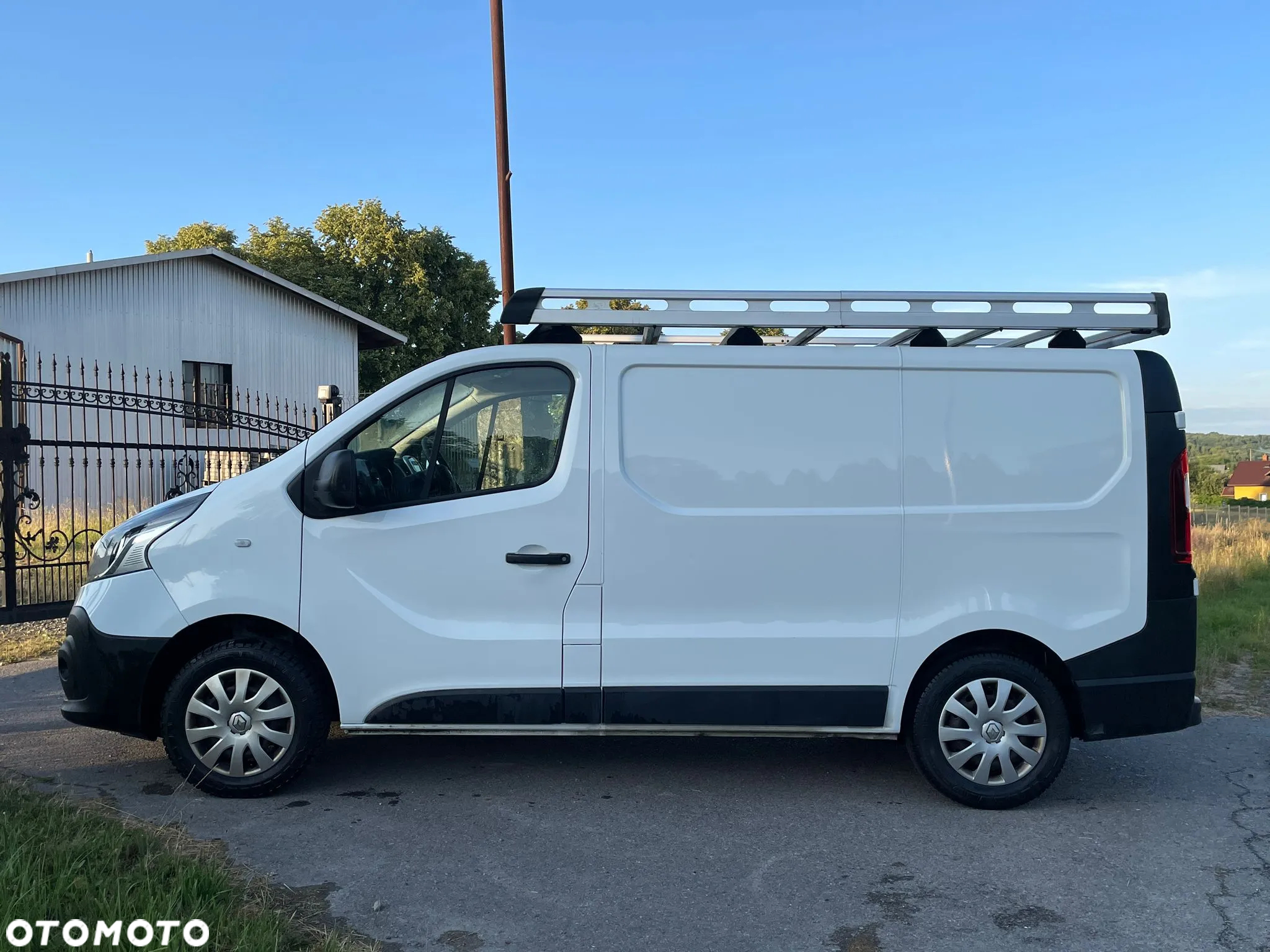 Renault TRAFIC - 10
