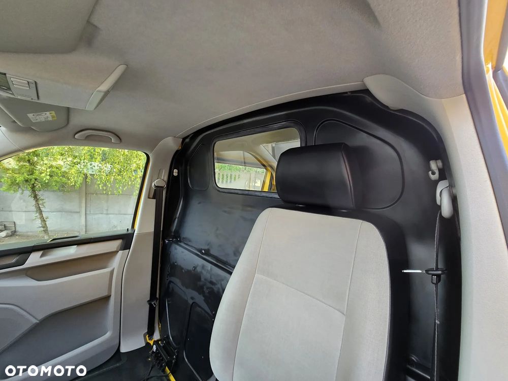 Volkswagen Transporter Lang EU5 - 22