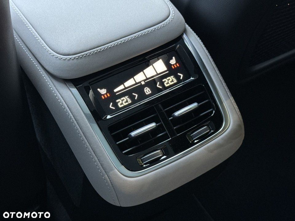 Volvo XC 90 - 12