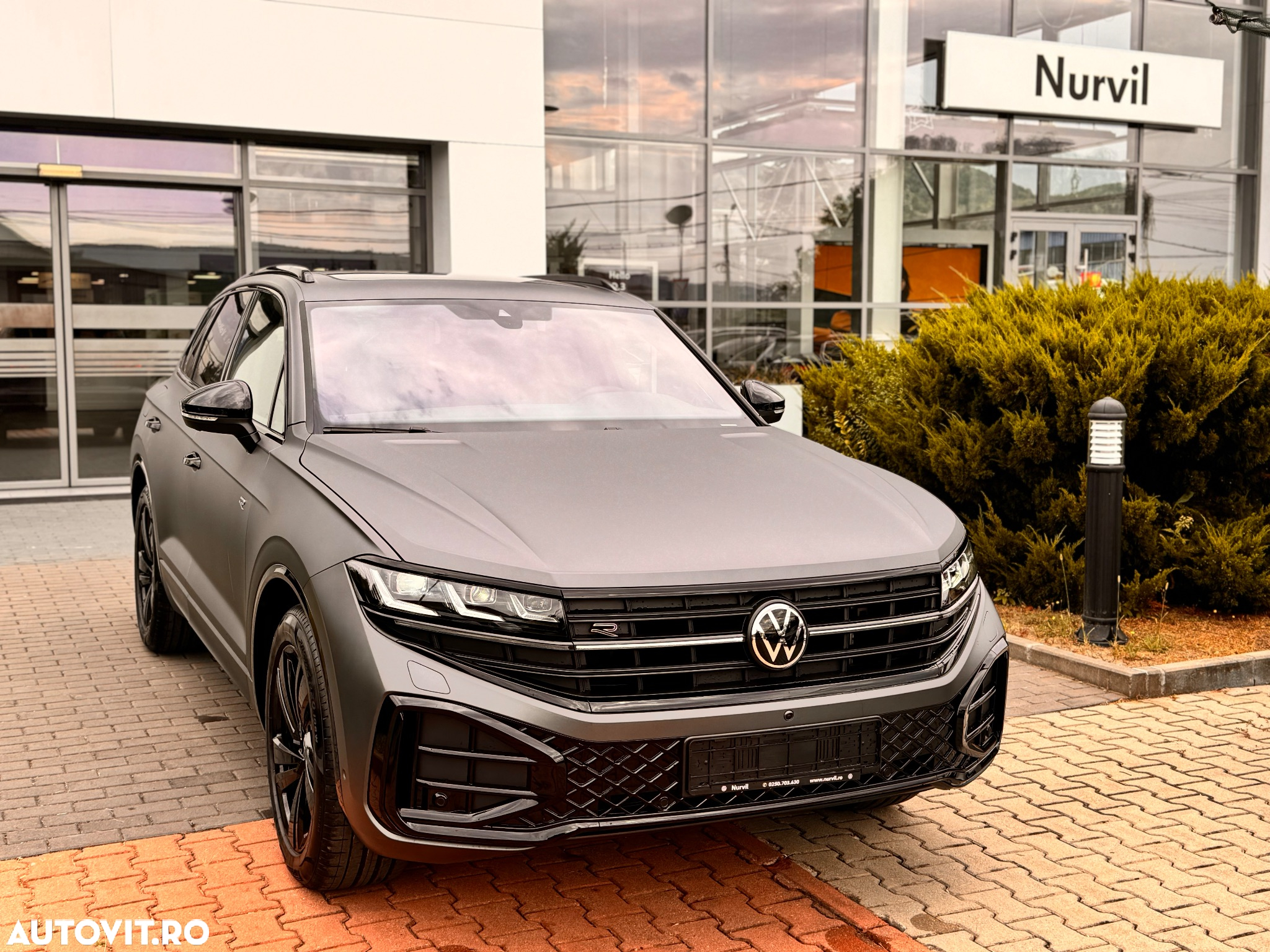 Volkswagen Touareg V6 TDI 4MOTION R-Line - 4