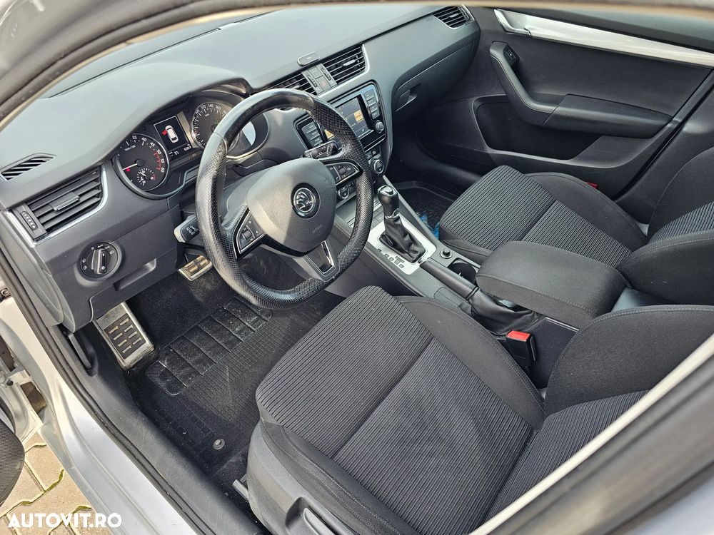 Skoda Octavia Combi Diesel 2.0 TDI DSG Style - 6