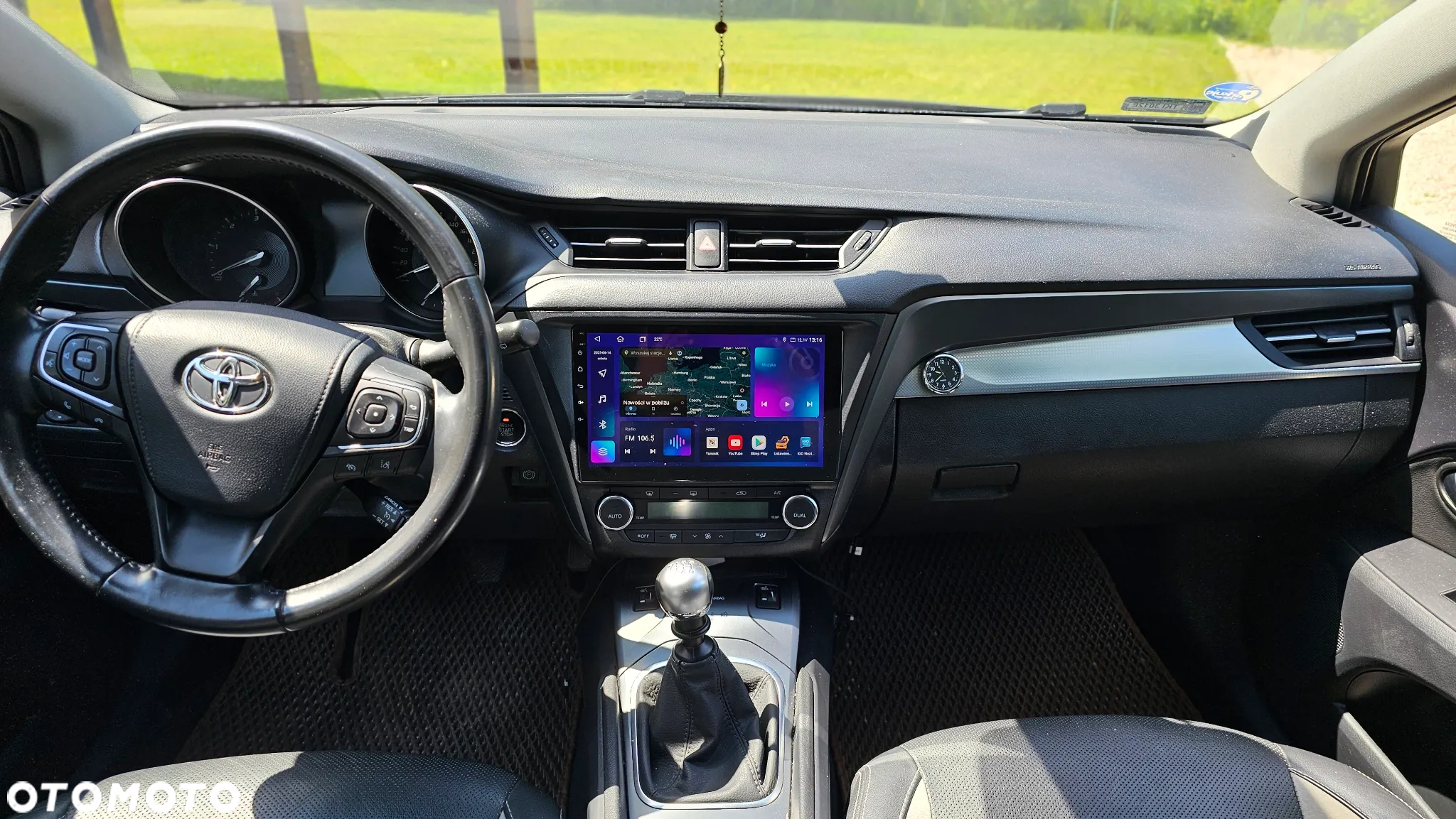 Toyota Avensis 2.0 D-4D Premium - 12