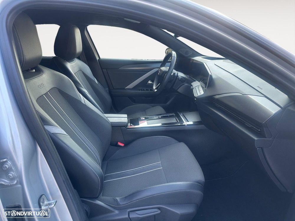 Opel Astra 1.2 T GS Aut. - 15